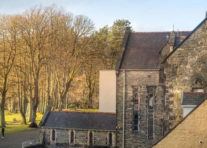 Ac19 Lower North Aisle - Luxury Self Catering 2 Bedroom Apartment