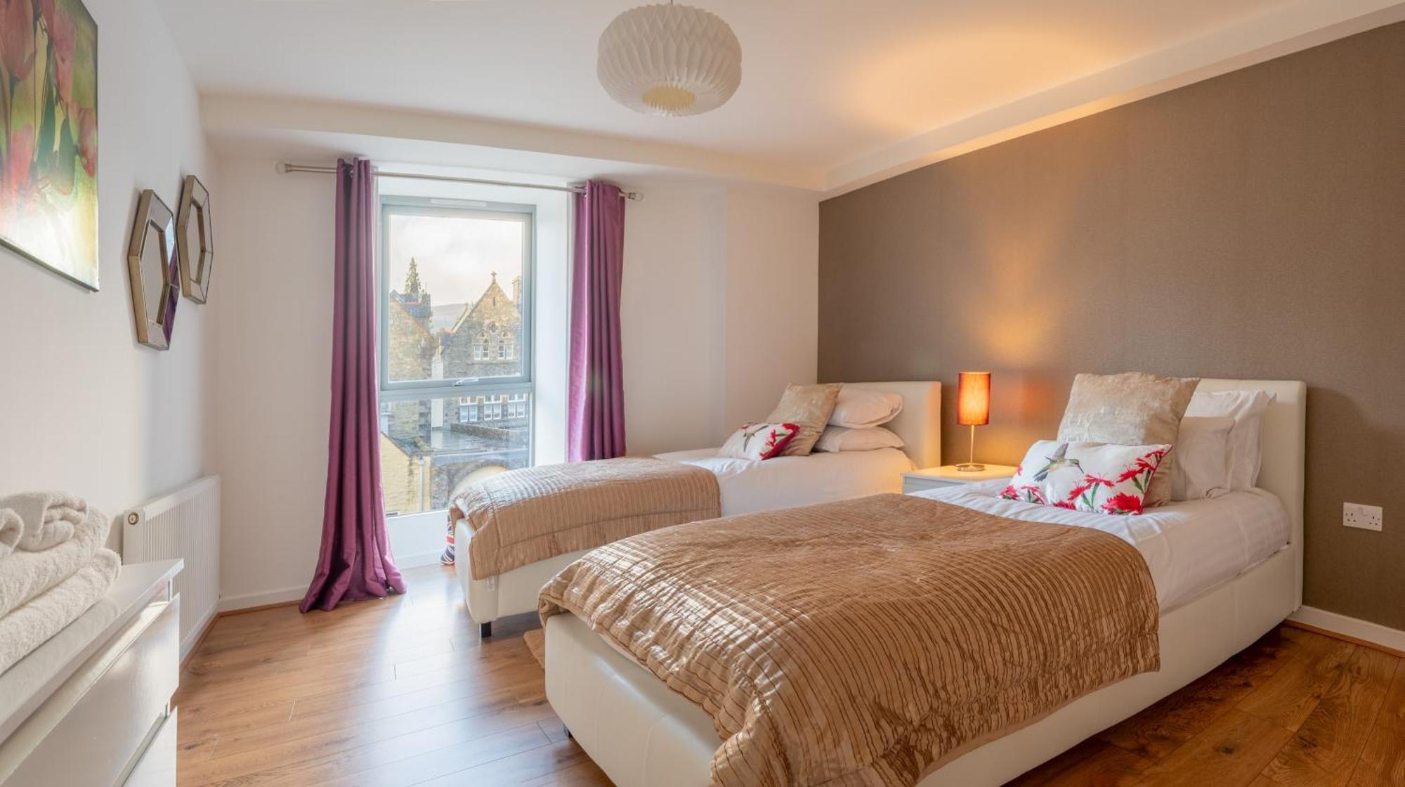 Ac19 Lower North Aisle - Luxury Self Catering 2 Bedroom * Fort Augustus