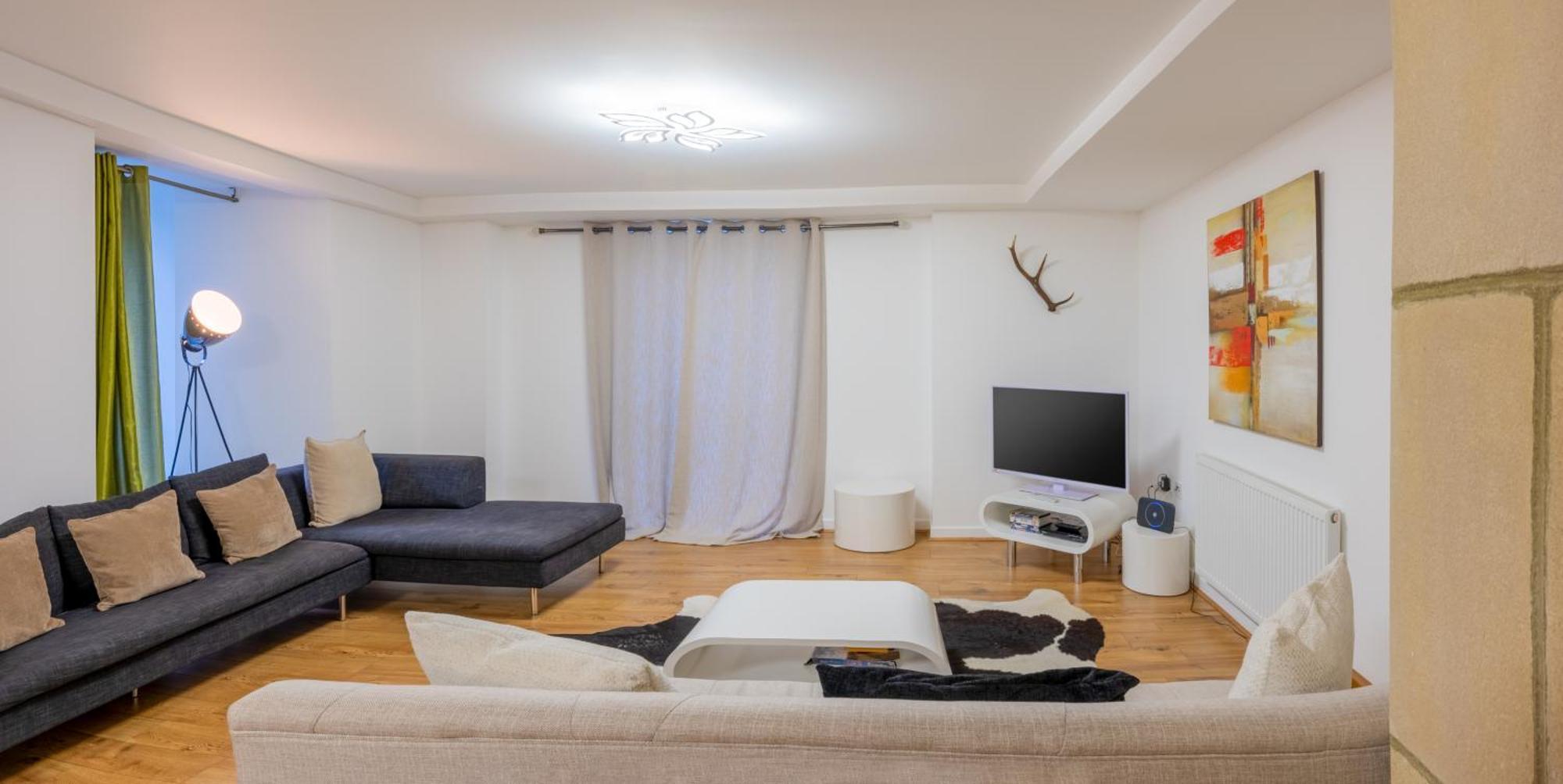 Ac19 Lower North Aisle - Luxury Self Catering 2 Bedroom Apartment